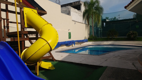 Imagen 12 de 14 de Hermosa Casa En Excelente Ubicacion !!