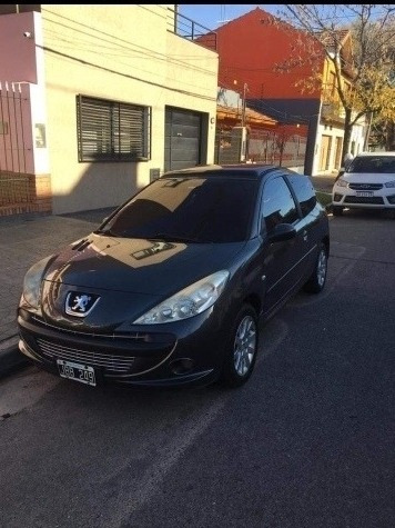 Peugeot 207 2010 1.6 Xt