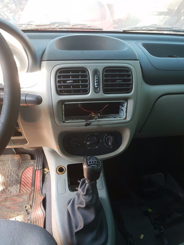Sucata Renault Clio Aut 1.0 H 2003 2004 (somente Peças)