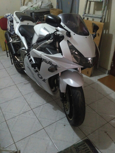 Honda Cbr 954