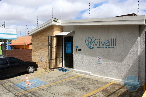 Imagem 1 de 15 de Casa Comercial No Tirol - V-11531
