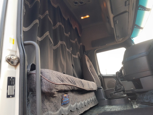 Imagem 10 de 10 de Volvo Fh Volvo