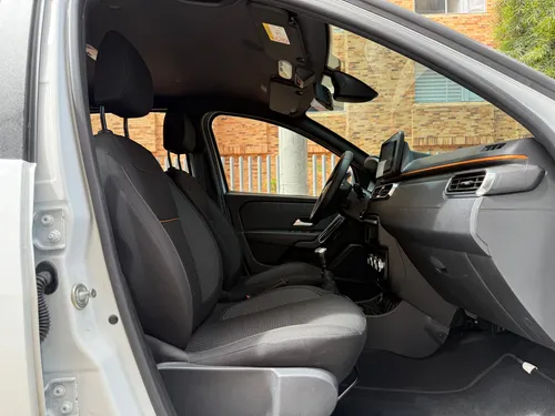 Renault Duster Oroch 1.3 Intens 4X4 Outsider