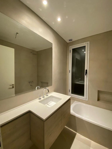 Casa 4 Amb En Alquiler Santa Lucía Con Jardín