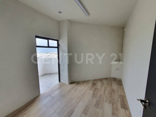 Consultorios En Renta En Espacio Cumbres, Monterrey, N.l.