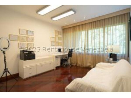 #23-20327 Exclusivo Apartamento En Colinas Del Tamanaco