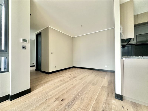 Venta Departamento Vitacura: Nueva Costanera 2est + 1bod