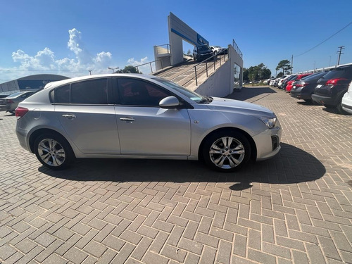 Imagen 6 de 17 de Chevrolet Cruze 5p 1,8 Ltz Ac
