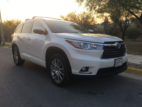 Toyota Highlander 3.5 Limited Panoramic Roof At