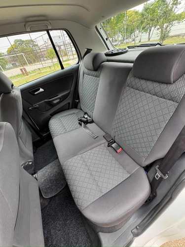 Volkswagen Fox 1.0 Trendline Total Flex 5p