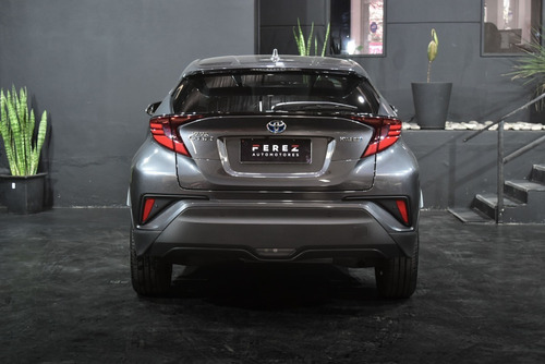 Imagen 13 de 17 de Toyota Ch-r 1.8 Hybrido 2020 Color Gris Automático
