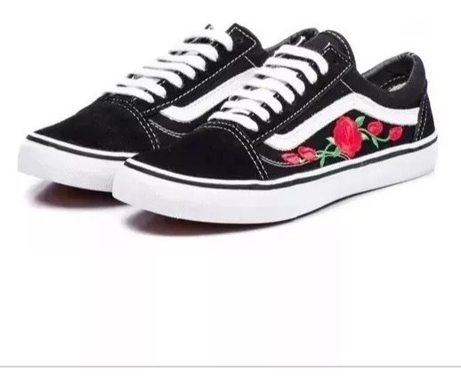 tenis vans flor vermelha