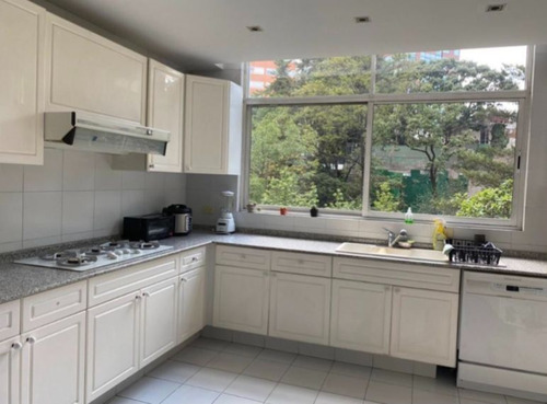 Departamento En Desarrollo Arquitectónico Girault