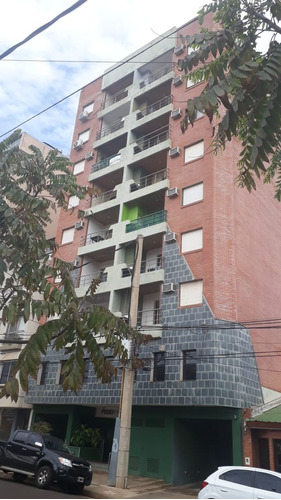 Departamento De Dos Dormitorios En Edificio Dante