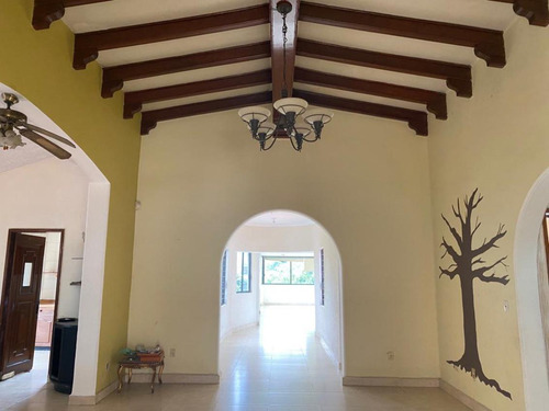 Miraval A Unas Cuadras De Plaza Cuernavaca - Roq-968-cs