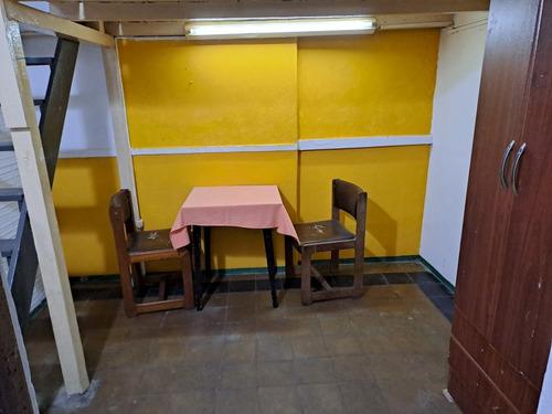 Alquiler De Habitación En Casa De Familia Simples Y Dobles.