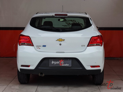 Chevrolet Onix 1.4 MPFI LTZ 8V FLEX 4P AUTOMÁTICO