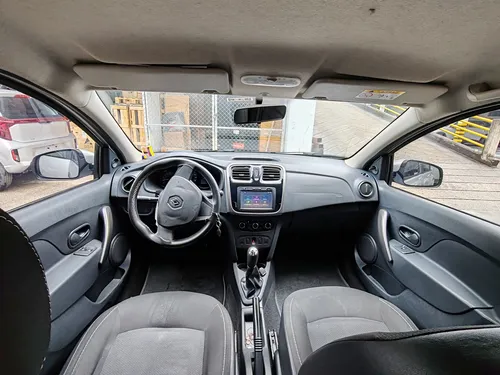 Renault Logan 1.6 Expression / Life +