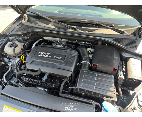 Audi A3 1.8 Sedán Ambiente At