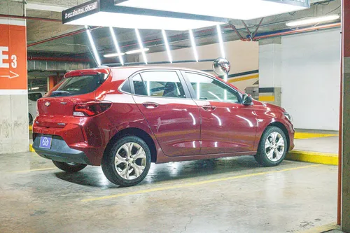 Chevrolet Onix 1.0T Premier Hatch At