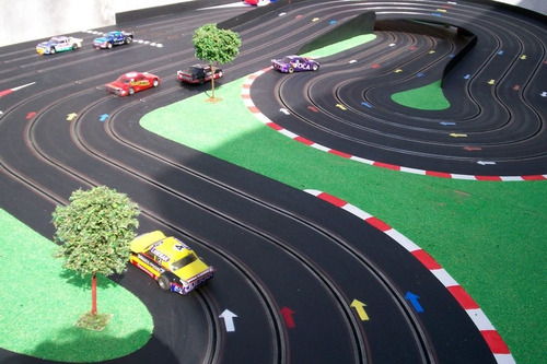 Imagen 1 de 2 de Alquiler Pista Scalextric Metegol Tejo Ping Pong Jenga Sapo