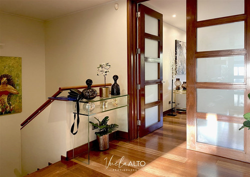 Amplio Departamento En Venta / Dúplex / 1er. Piso La Dehesa