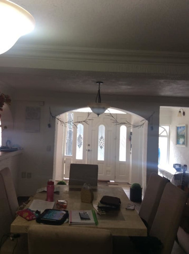 Casa En Venta 121m2 En La Colonia San José Buenavista, Iztapalapa.