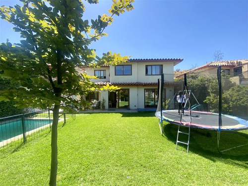 Oferta! Casa En El Carmen De Huechuraba 6d Más Serv.