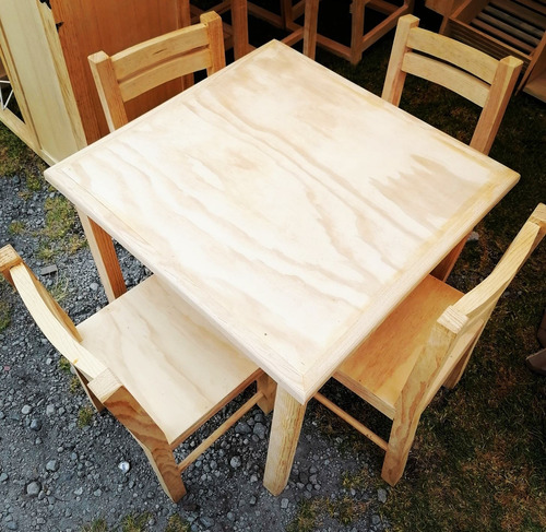 Mesa Infantil Con 4 Sillas De Madera Solida De Pino