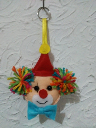 Imagem 4 de 5 de Kit 20 Chaveiros Em Feltro