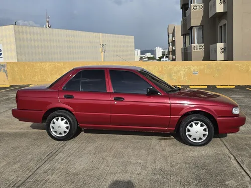 Nissan Sentra 1.6 B13 Lujo