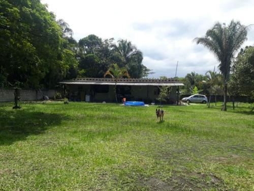 Chácara No Litoral Com 3 Quartos Em Itanhaém/sp 6947-pc