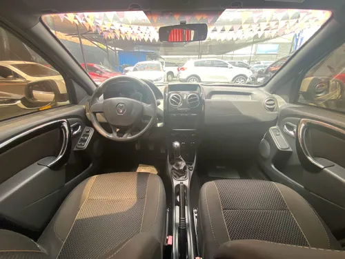 Renault Duster DYNAMIQUE/INTENS MT 1600CC 4X2