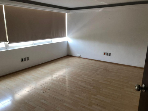 Imagen 4 de 7 de Oficinas En Renta 70m, En Excelentes Condiciones Y Excelente Ubicacion, En Circuito Novelistas A Un Paso Del Periferico