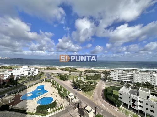 Alquiler Temporario De Apartamento De 3 Dormitorios Y Servicio En Edificio Le Jardin Punta Del Este 