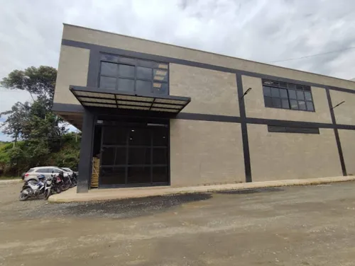 Bodegas En Arriendo El Santuario 643-8292527