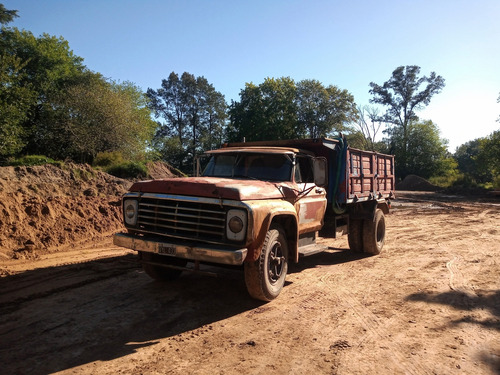 Ford 7000 Volcador