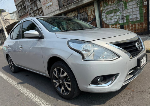 Nissan Versa 1.6 Exclusive L4 At
