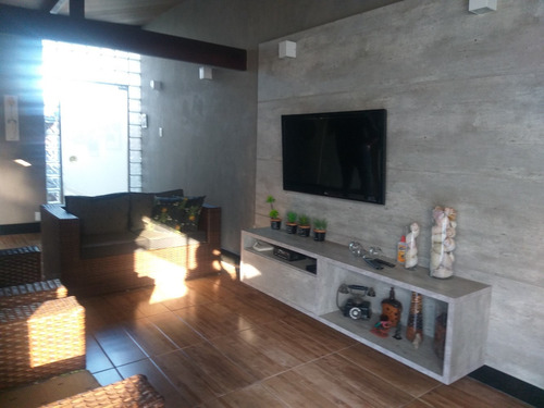Imagem 7 de 14 de Casa Maravilhosa Em Unamar - A Poucos Passos Da Praia!