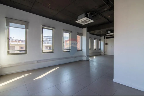Of. Planta Libre 104,64 Mts2 Metro P. De Valdivia