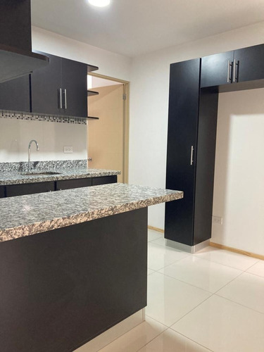 Imagen 2 de 3 de Se Alquila Apartamento
