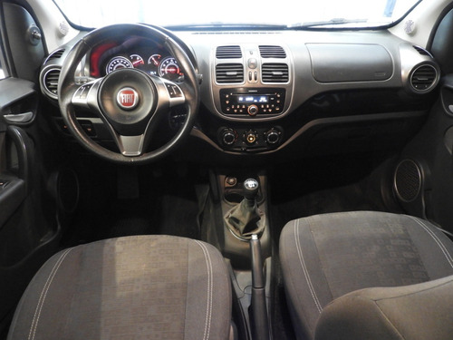 Fiat Palio Attractive 5p 1.4 8v