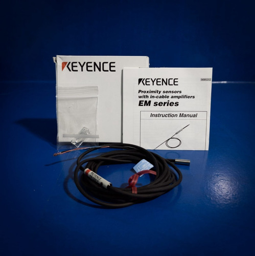 Keyence Em-054p Sensor De Proximidad Con Amplificador Pnp 