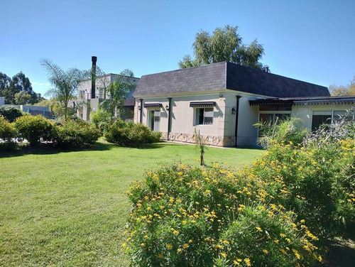 Imagen 3 de 21 de Hermosa Casa En Haras Del Sur 2