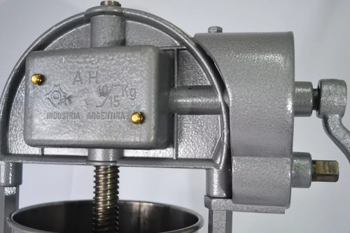 Imagen 3 de 7 de Embutidora Vertical Arean 10 Kg Chorizo Morcilla Salchicha