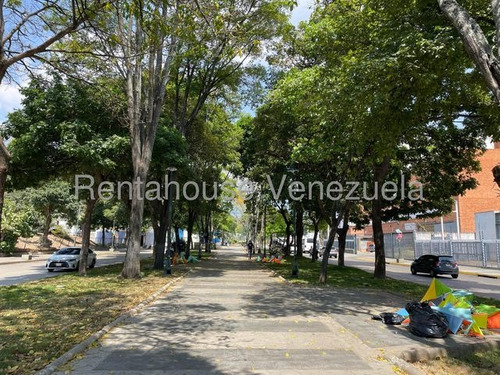 Apartamento En Alquiler En Los Chaguaramos Mls: 25-17947 Linda Sahhar