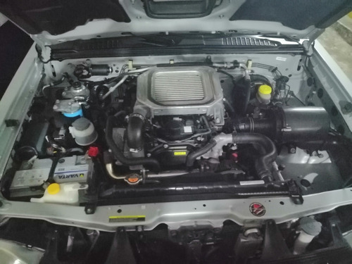 Nissan Np300 2.5 Cabina Doble 133cv 4x2 2010