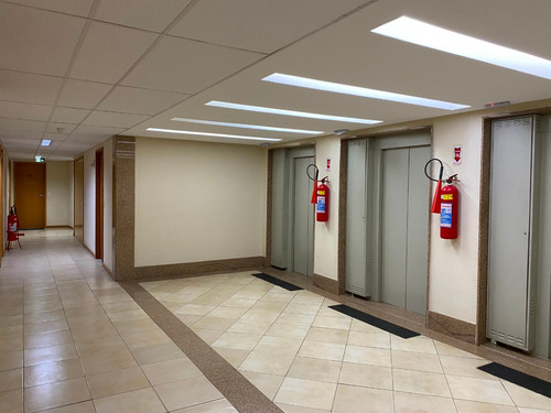 Imagem 4 de 14 de Primus Office - Sala Comercial Frontal, Andar Alto. 1 Vaga