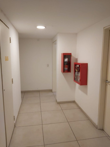 Venta Departamento 2 Dormitorios Adjudicado Regam Pilay Con Posesion Inmediata O Renta, Av Colon 1494