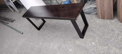 Banca Tipo Industrial 140 Cm De Largo Metal / Laqueado Negro Madera Barniz Al Natural